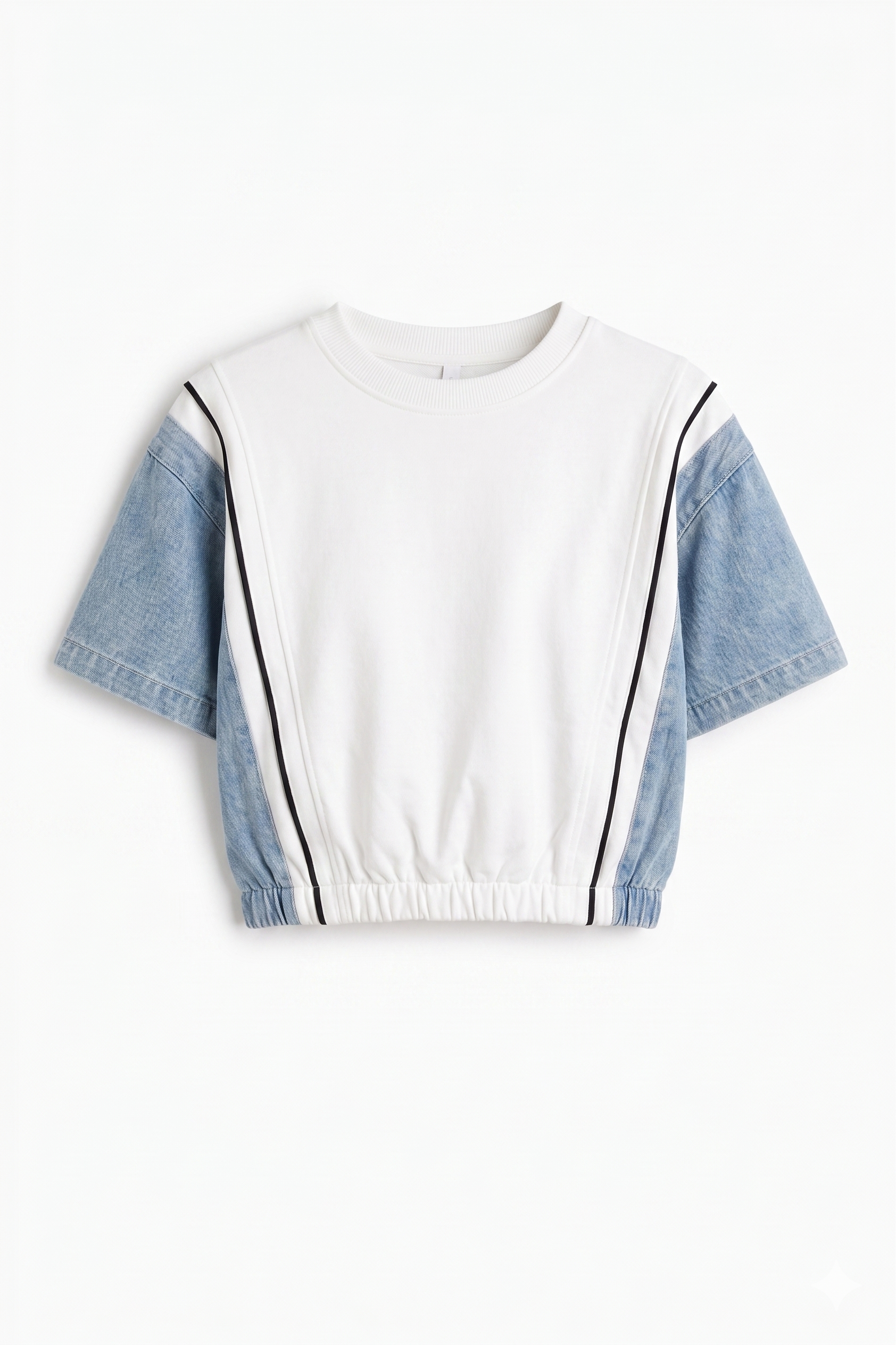 Completo Co-ord "Urban Fusion": Top Crop e Pantalone Palazzo con Inserti Denim