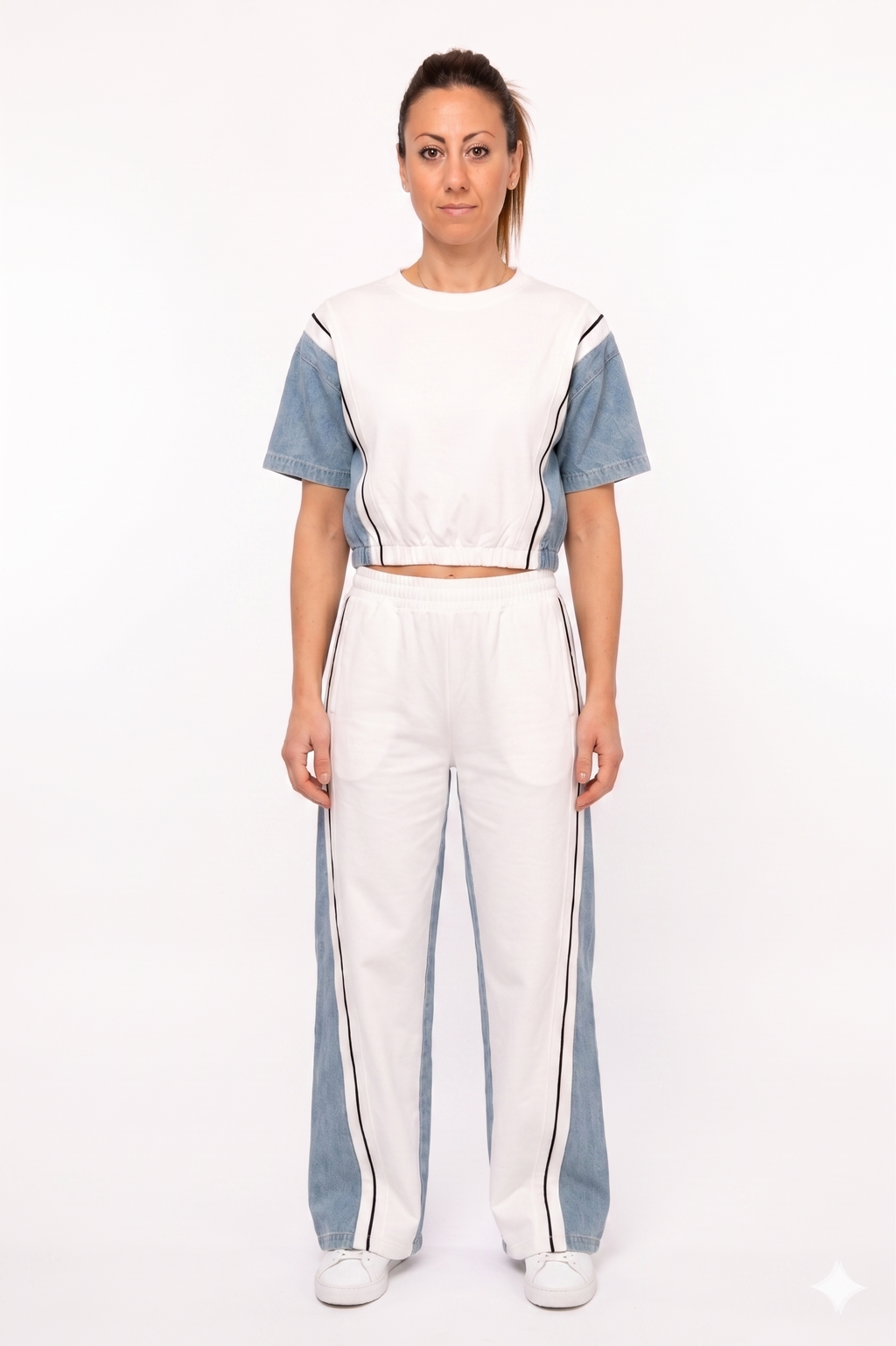 Completo Co-ord "Urban Fusion": Top Crop e Pantalone Palazzo con Inserti Denim