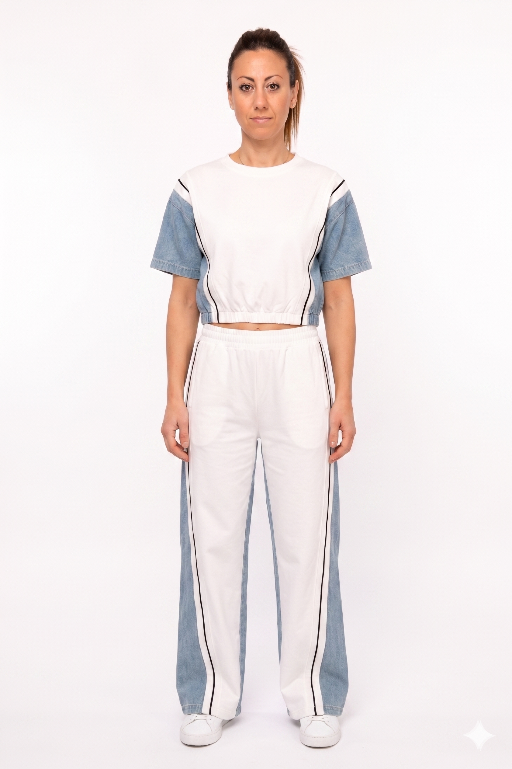Completo Co-ord "Urban Fusion": Top Crop e Pantalone Palazzo con Inserti Denim