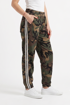 Pantaloni Jogger Camouflage con Bande Laterali Bianche – Urban Style